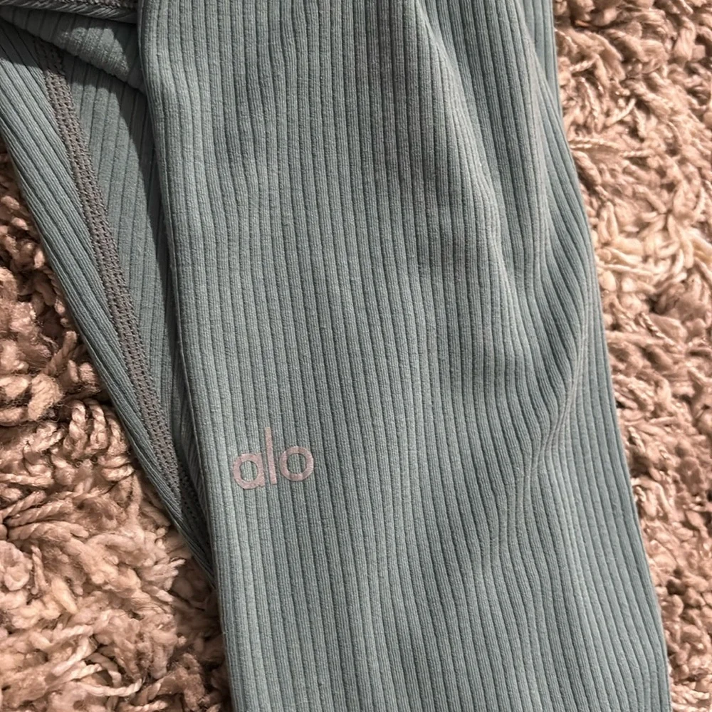ALO Yoga Blissful High-Waisted Ribbed Leggings